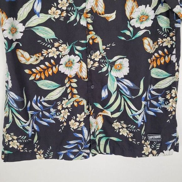 Superdry Size M Hawaiian Short Sleeve Button Up Shirt Floral Black Multicor - Picture 3 of 11